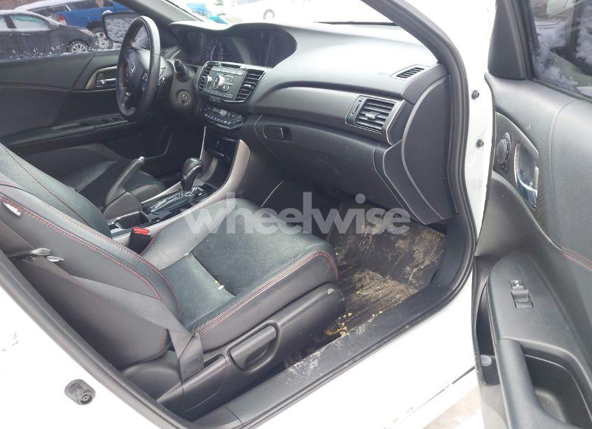 Photo 5 of 2017 Honda Accord SPORT SE (VIN 1HGCR2F14HA031192)