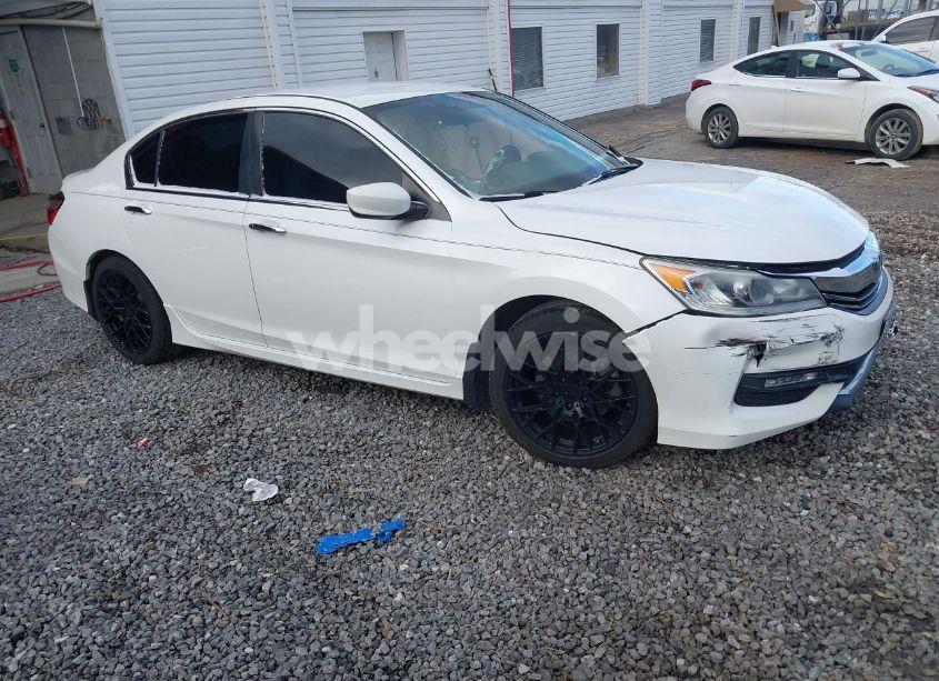 2017 Honda Accord SPORT SE (VIN 1HGCR2F14HA090131) main photo