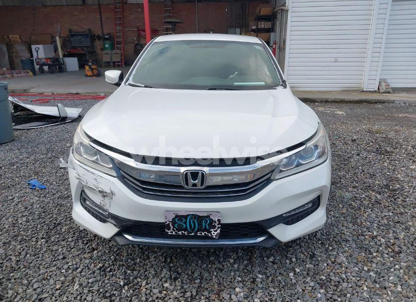 Photo 13 of 2017 Honda Accord SPORT SE (VIN 1HGCR2F14HA090131)
