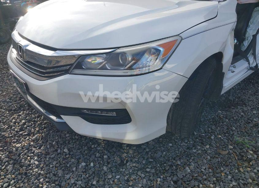 Photo 20 of 2017 Honda Accord SPORT SE (VIN 1HGCR2F14HA090131)