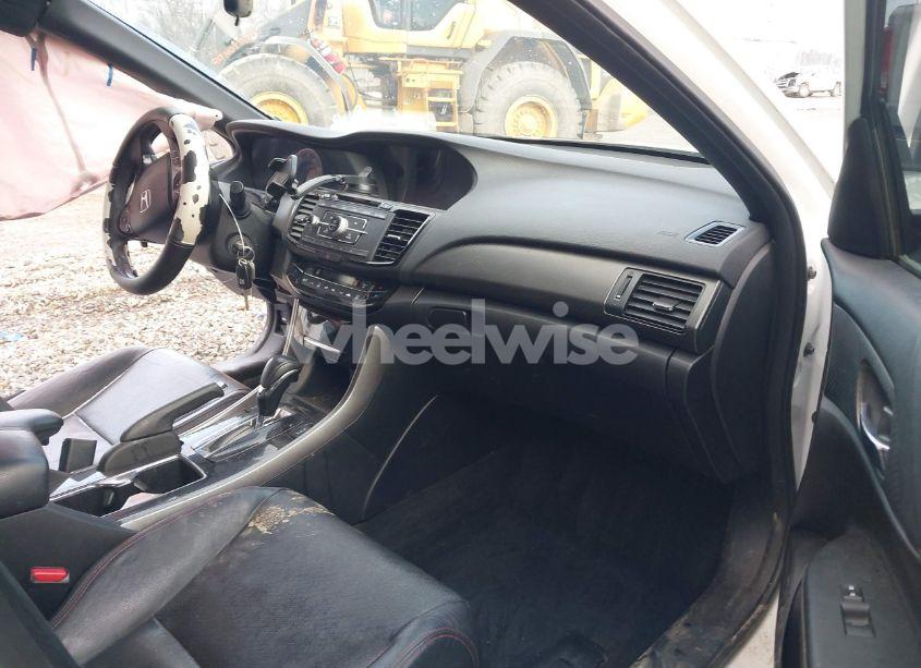 Photo 5 of 2017 Honda Accord SPORT SE (VIN 1HGCR2F14HA090131)