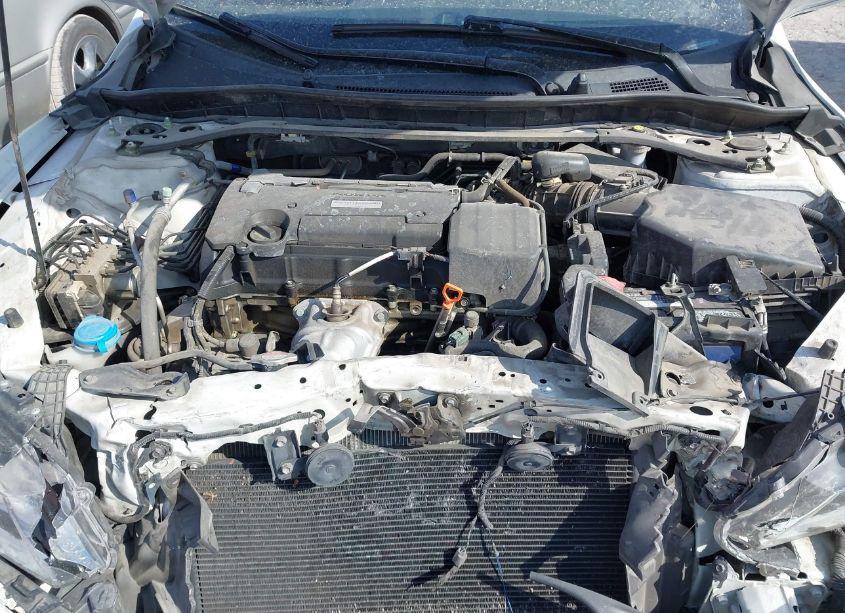 Photo 10 of 2017 Honda Accord SPORT SE (VIN 1HGCR2F14HA196479)