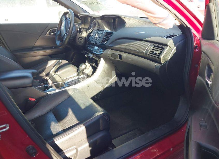 Photo 5 of 2017 Honda Accord SPORT SE (VIN 1HGCR2F14HA206704)