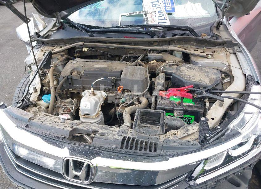 Photo 10 of 2017 Honda Accord SPORT SE (VIN 1HGCR2F14HA240660)