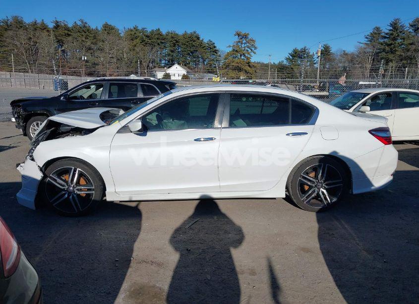 Photo 15 of 2017 Honda Accord SPORT SE (VIN 1HGCR2F15HA018337)