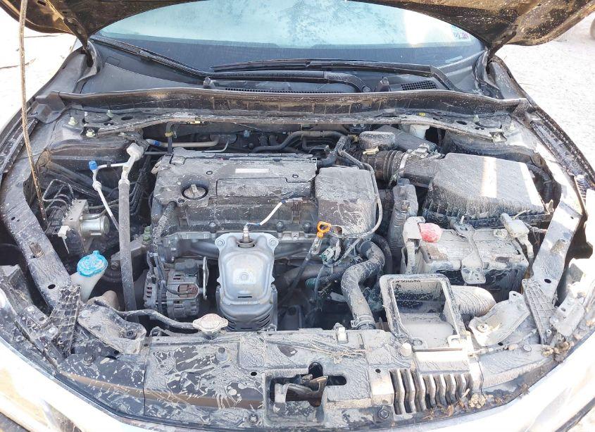 Photo 10 of 2017 Honda Accord SPORT SE (VIN 1HGCR2F15HA166326)