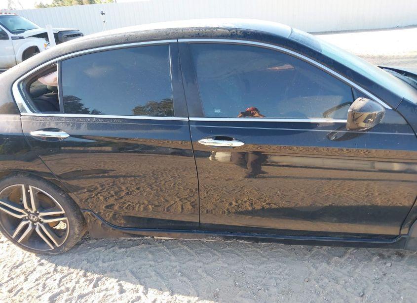 Photo 14 of 2017 Honda Accord SPORT SE (VIN 1HGCR2F15HA166326)