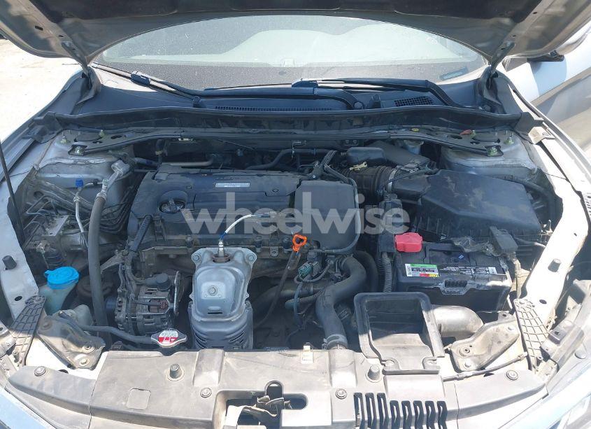 Photo 10 of 2017 Honda Accord SPORT SE (VIN 1HGCR2F15HA186298)