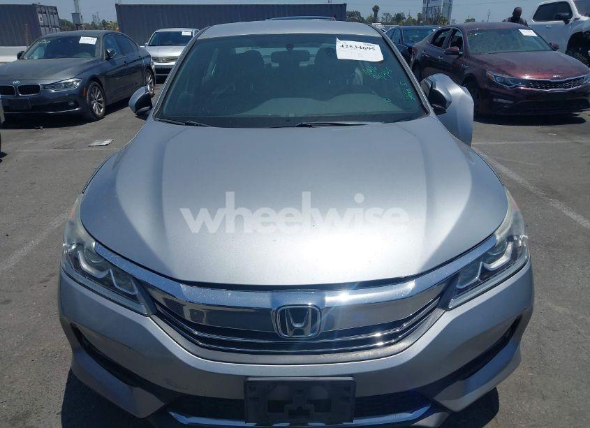Photo 13 of 2017 Honda Accord SPORT SE (VIN 1HGCR2F15HA186298)