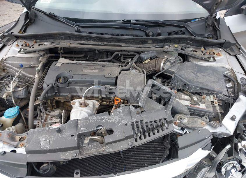 Photo 10 of 2017 Honda Accord SPORT SE (VIN 1HGCR2F15HA240649)