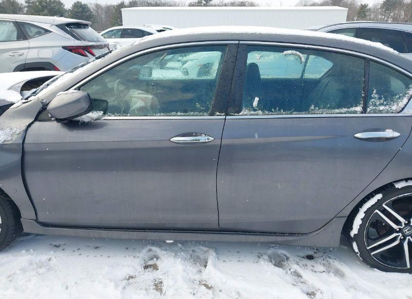 Photo 14 of 2017 Honda Accord SPORT SE (VIN 1HGCR2F15HA262439)