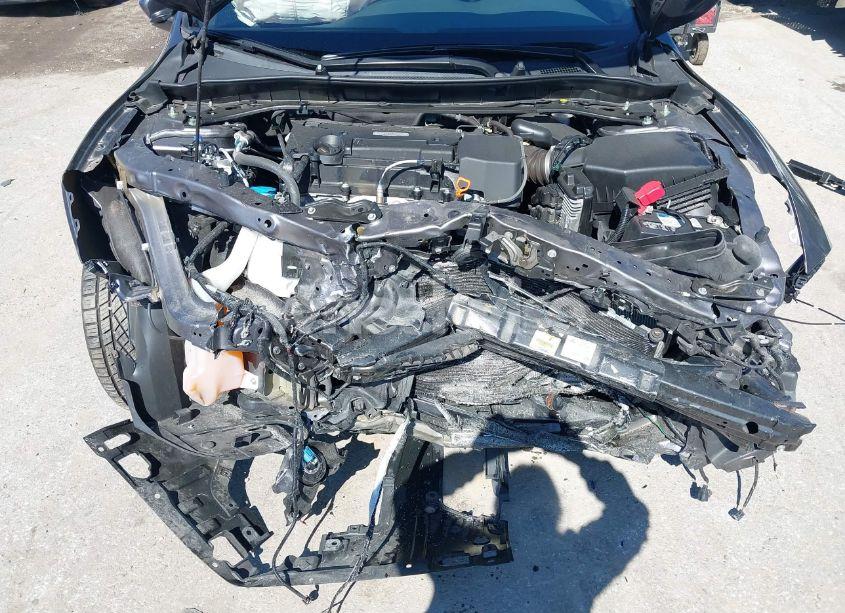 Photo 10 of 2017 Honda Accord SPORT SE (VIN 1HGCR2F16HA010778)