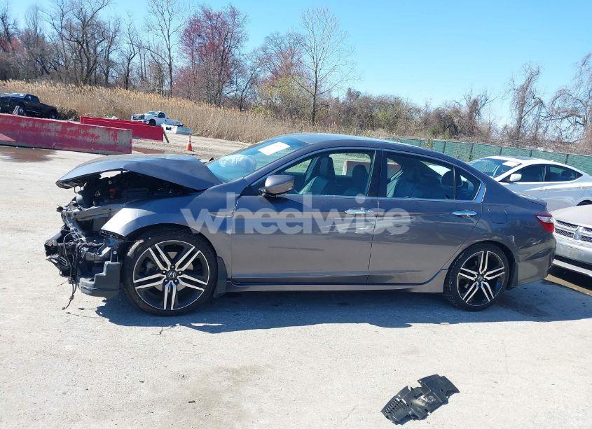 Photo 15 of 2017 Honda Accord SPORT SE (VIN 1HGCR2F16HA010778)