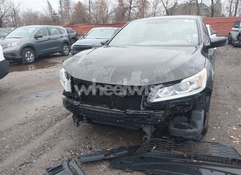 Photo 6 of 2017 Honda Accord SPORT SE (VIN 1HGCR2F16HA068275)