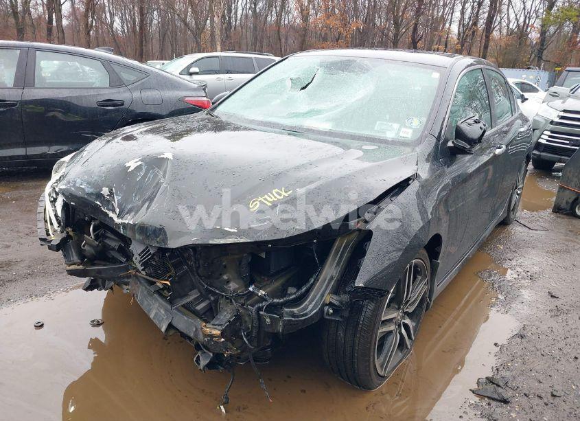 Photo 2 of 2017 Honda Accord SPORT SE (VIN 1HGCR2F16HA090549)