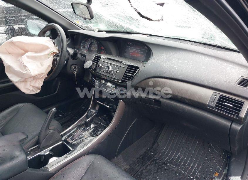 Photo 5 of 2017 Honda Accord SPORT SE (VIN 1HGCR2F16HA090549)