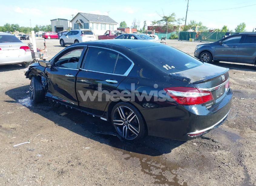 Photo 3 of 2017 Honda Accord SPORT SE (VIN 1HGCR2F16HA120147)