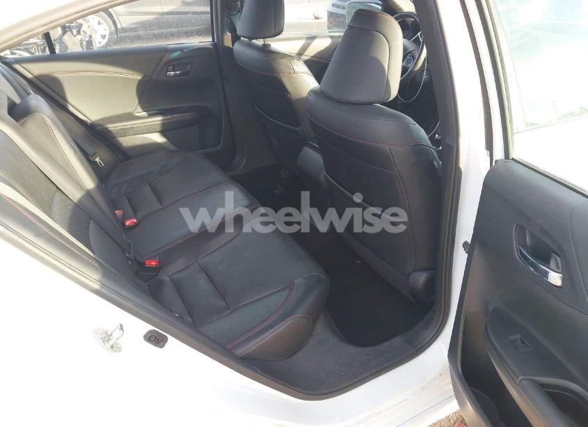 Photo 8 of 2017 Honda Accord SPORT SE (VIN 1HGCR2F16HA223911)