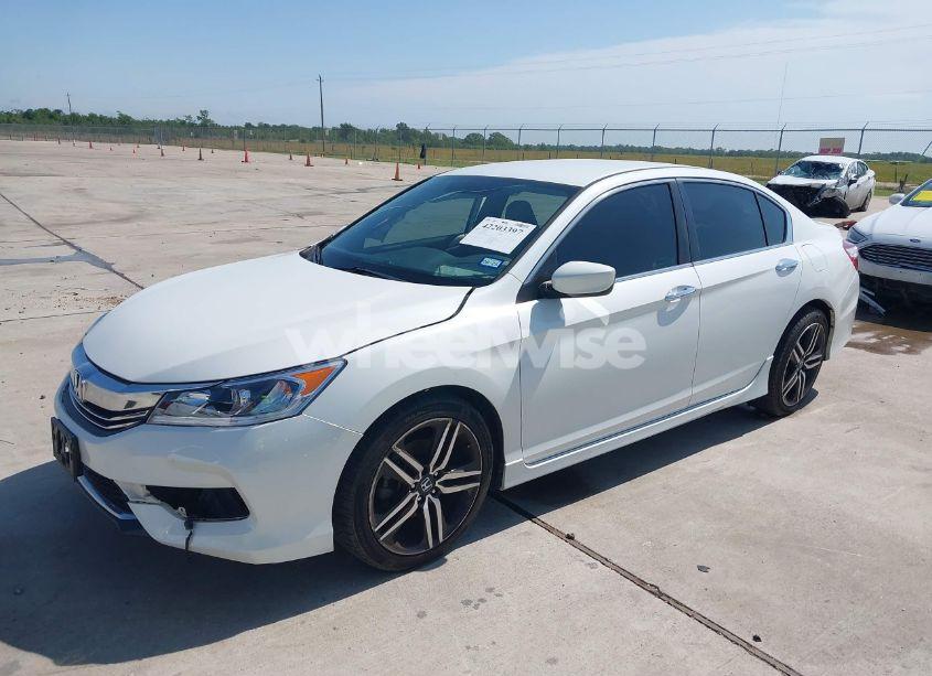 Photo 2 of 2017 Honda Accord SPORT SE (VIN 1HGCR2F16HA264491)