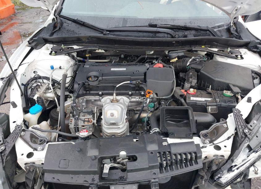 Photo 10 of 2017 Honda Accord SPORT SE (VIN 1HGCR2F17HA005315)