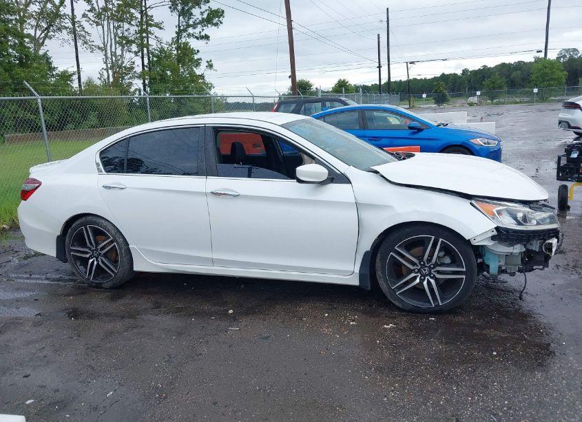 Photo 13 of 2017 Honda Accord SPORT SE (VIN 1HGCR2F17HA005315)