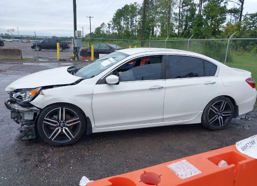 Photo 14 of 2017 Honda Accord SPORT SE (VIN 1HGCR2F17HA005315)