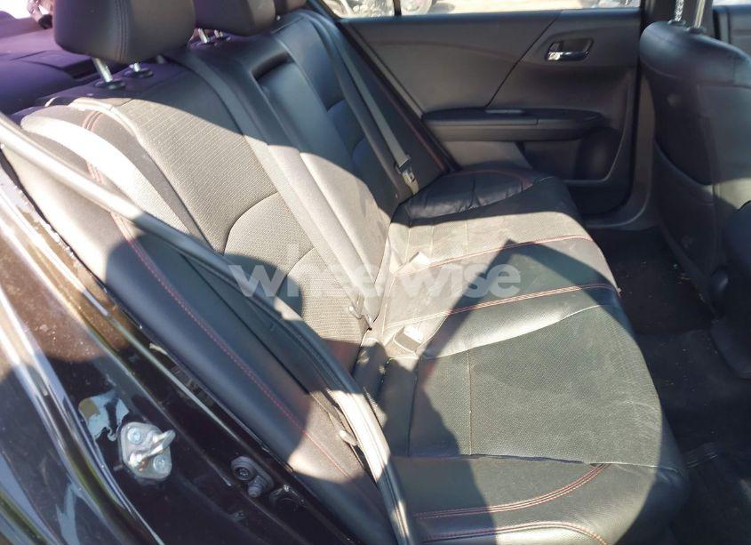 Photo 8 of 2017 Honda Accord SPORT SE (VIN 1HGCR2F17HA040775)