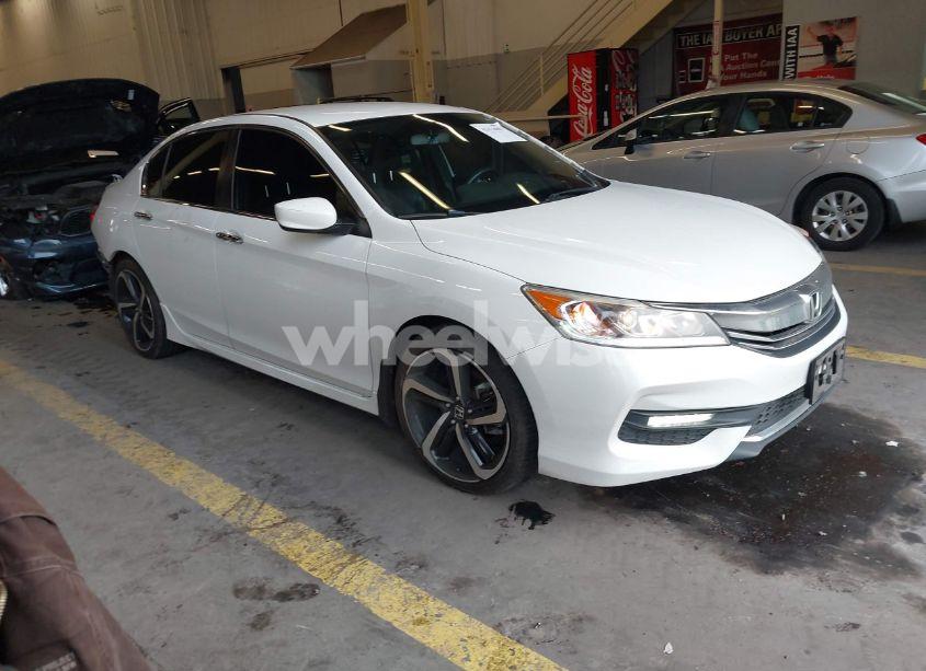 2017 Honda Accord SPORT SE (VIN 1HGCR2F17HA079835) main photo