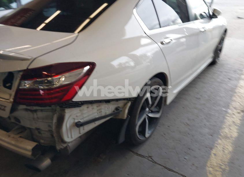 Photo 18 of 2017 Honda Accord SPORT SE (VIN 1HGCR2F17HA079835)