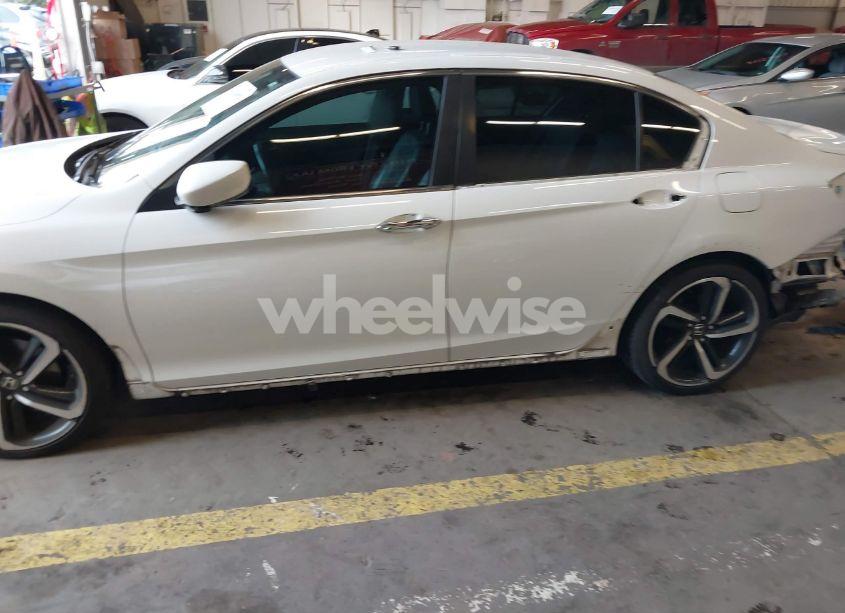 Photo 6 of 2017 Honda Accord SPORT SE (VIN 1HGCR2F17HA079835)