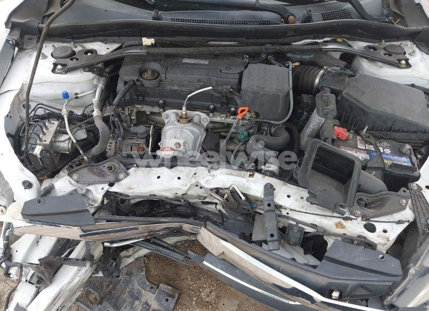 Photo 10 of 2017 Honda Accord SPORT SE (VIN 1HGCR2F17HA085876)