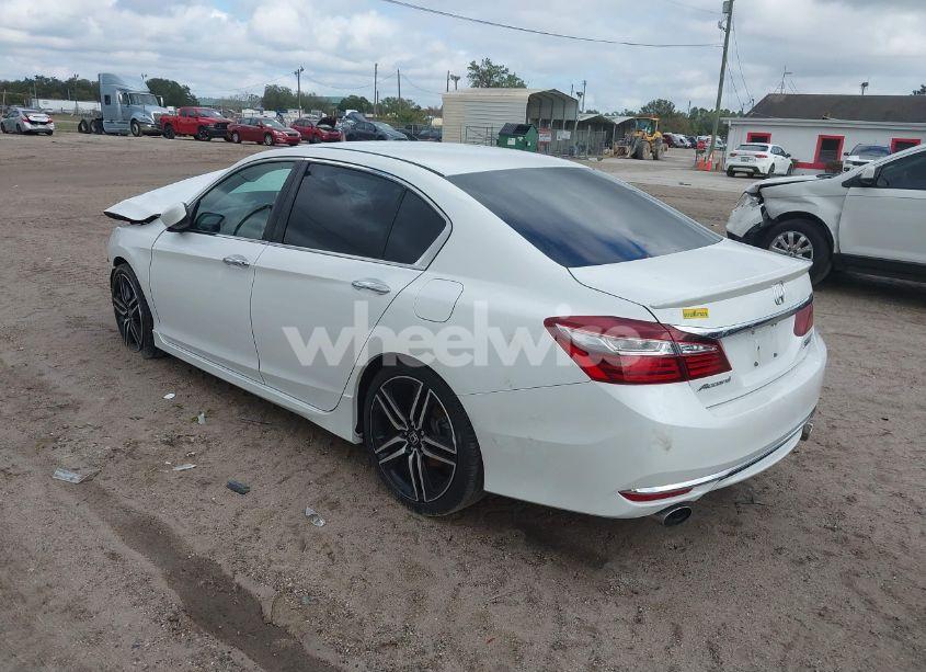 Photo 3 of 2017 Honda Accord SPORT SE (VIN 1HGCR2F17HA085876)