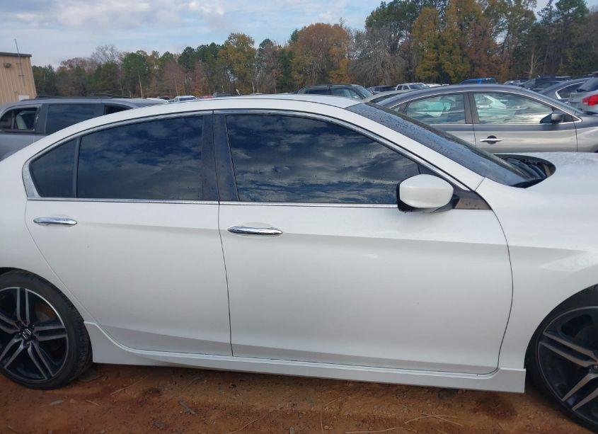 Photo 13 of 2017 Honda Accord SPORT SE (VIN 1HGCR2F17HA162567)