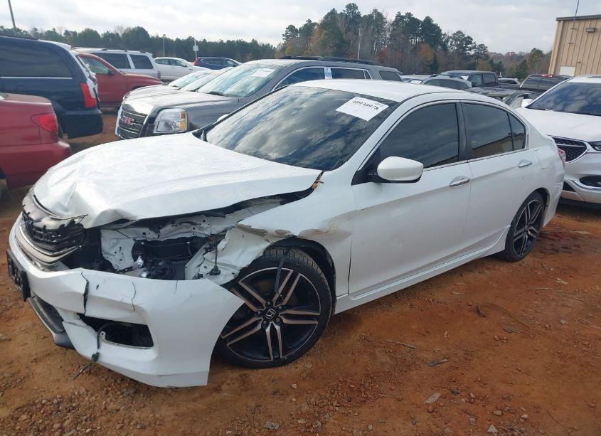 Photo 2 of 2017 Honda Accord SPORT SE (VIN 1HGCR2F17HA162567)