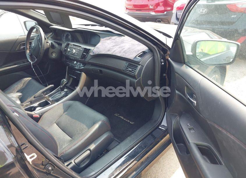 Photo 5 of 2017 Honda Accord SPORT SE (VIN 1HGCR2F18HA014489)