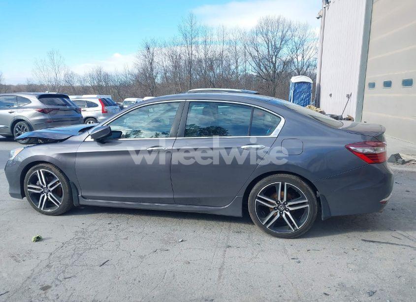 Photo 14 of 2017 Honda Accord SPORT SE (VIN 1HGCR2F18HA035102)