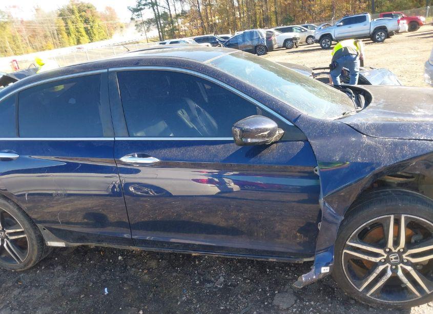 Photo 12 of 2017 Honda Accord SPORT SE (VIN 1HGCR2F18HA066334)