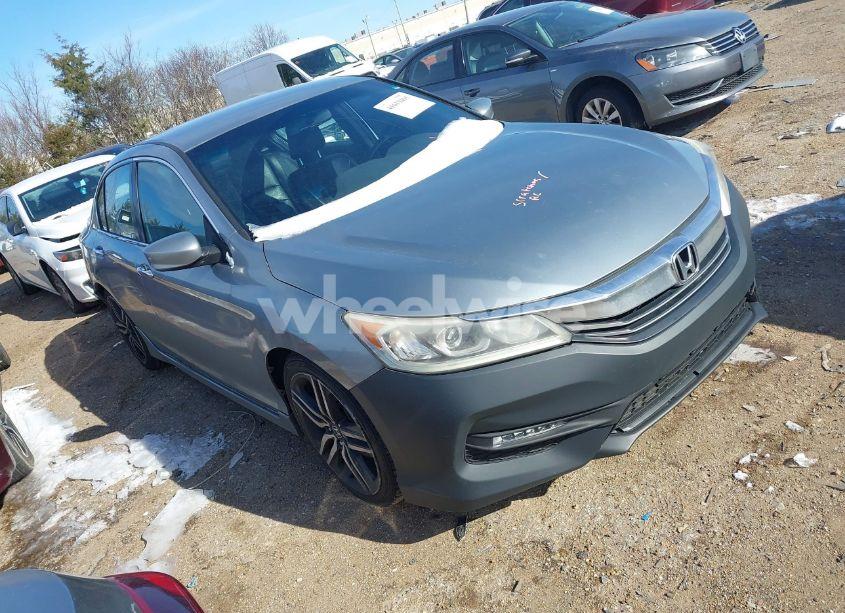 2017 Honda Accord SPORT SE (VIN 1HGCR2F18HA085188) main photo