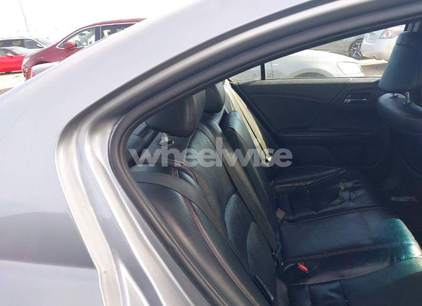 Photo 8 of 2017 Honda Accord SPORT SE (VIN 1HGCR2F18HA085188)