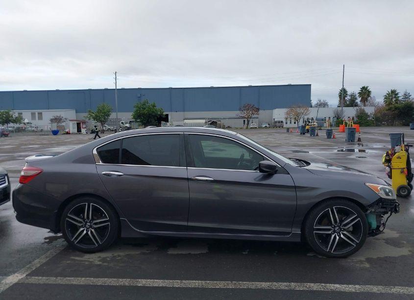 Photo 13 of 2017 Honda Accord SPORT SE (VIN 1HGCR2F18HA155742)