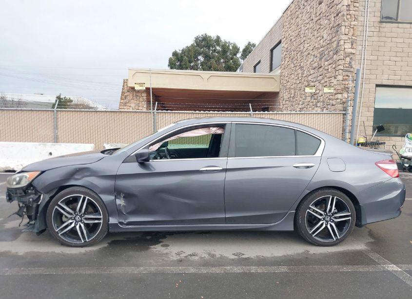 Photo 14 of 2017 Honda Accord SPORT SE (VIN 1HGCR2F18HA155742)