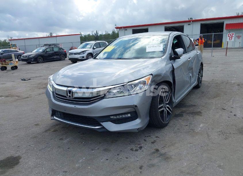 Photo 12 of 2017 Honda Accord SPORT SE (VIN 1HGCR2F18HA203420)