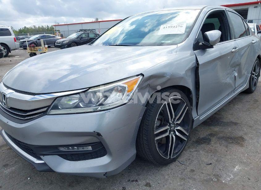 Photo 6 of 2017 Honda Accord SPORT SE (VIN 1HGCR2F18HA203420)