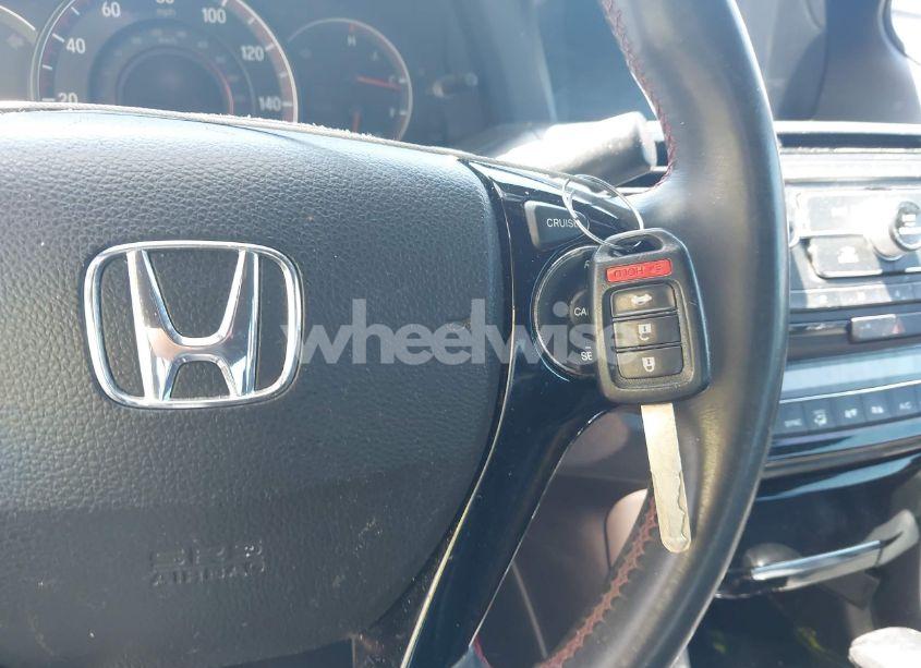 Photo 11 of 2017 Honda Accord SPORT SE (VIN 1HGCR2F18HA203434)