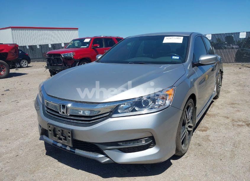 Photo 2 of 2017 Honda Accord SPORT SE (VIN 1HGCR2F18HA203434)