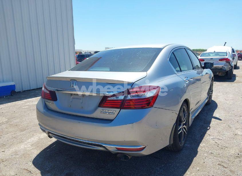 Photo 4 of 2017 Honda Accord SPORT SE (VIN 1HGCR2F18HA203434)