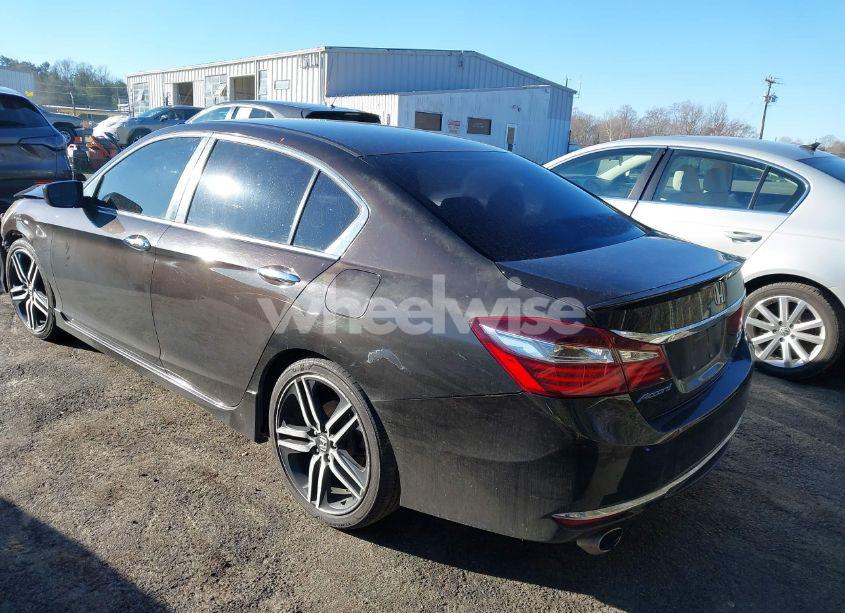 Photo 3 of 2017 Honda Accord SPORT SE (VIN 1HGCR2F18HA242976)
