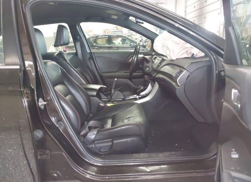 Photo 5 of 2017 Honda Accord SPORT SE (VIN 1HGCR2F19HA088634)