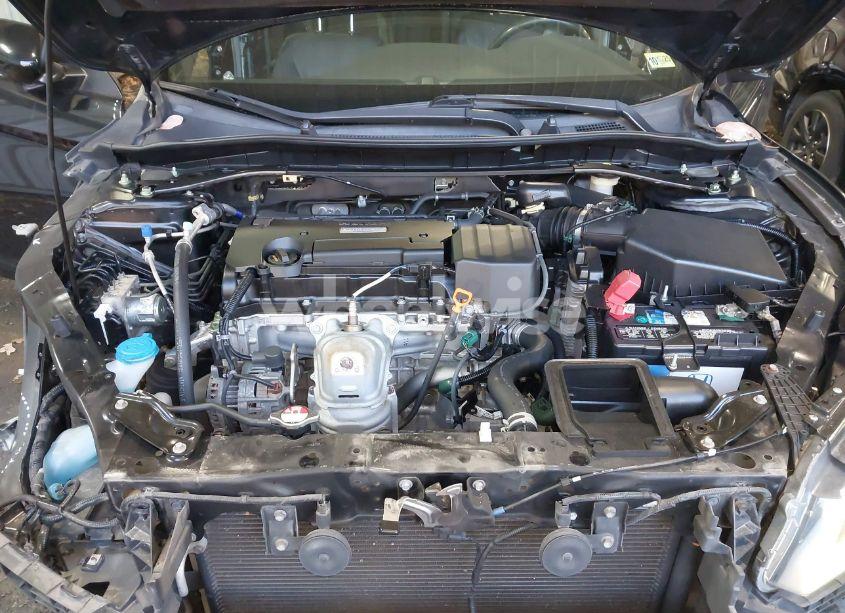 Photo 10 of 2017 Honda Accord SPORT SE (VIN 1HGCR2F19HA123026)