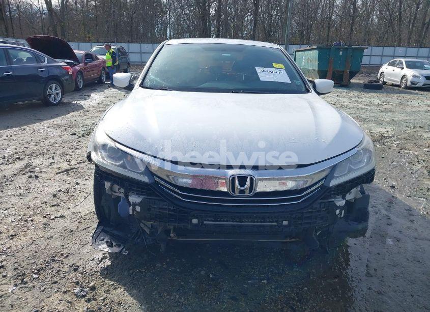 Photo 12 of 2017 Honda Accord SPORT SE (VIN 1HGCR2F19HA125603)